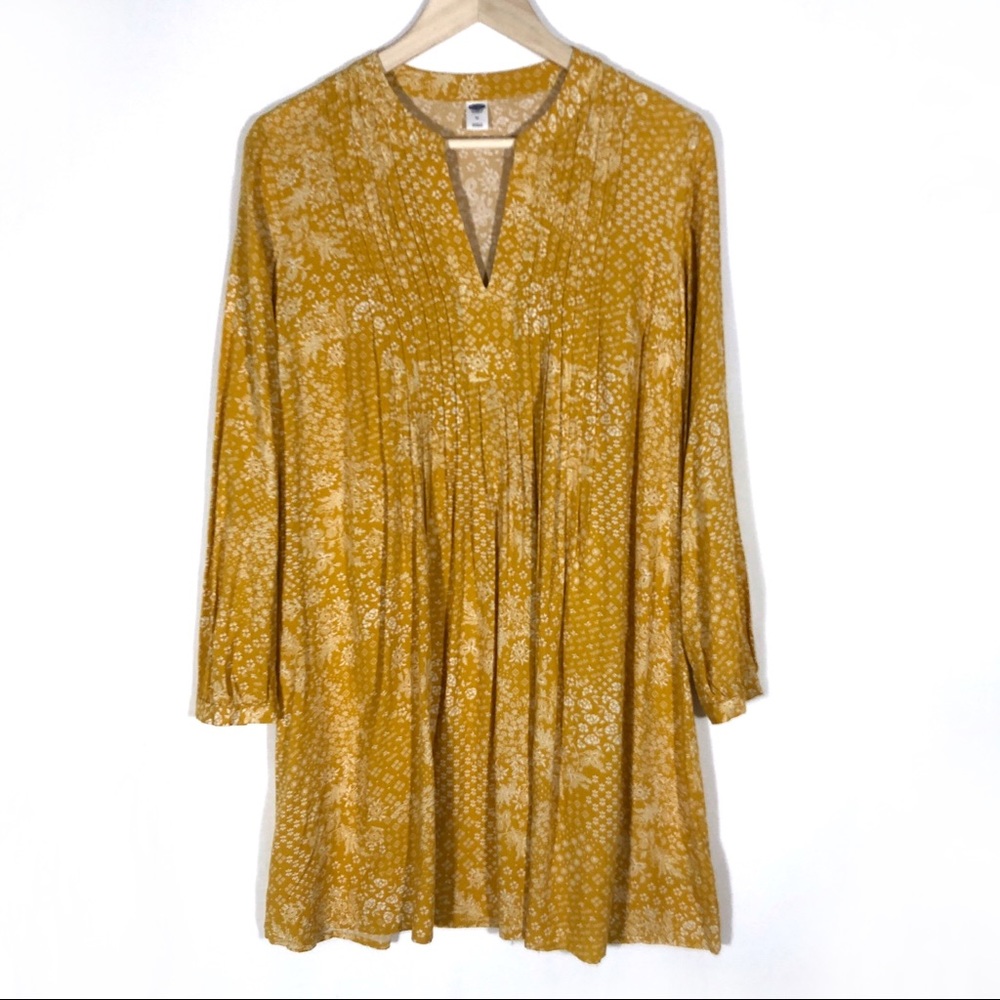 Med Old Navy Front Pleated Yellow Printed Dress
